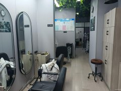 （成功案例）C10819位于昌吉市滨河北路郁金香小镇临街美发