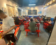 C10826位于石河子市红山街东环路经营中串串火锅店转让