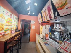 C10832米东区98中红绿灯路口35平小吃店转让