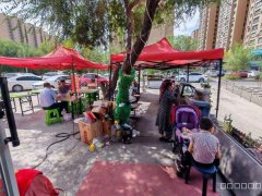 C10852荣和城标准化市场门口36平餐厅转让