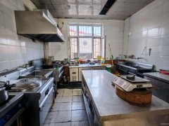 C10857边疆物产园70平餐厅转让