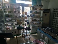 C10862位于昌吉市中山北路宏鑫家园附近临街商铺出租