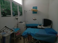 C10862位于昌吉市中山北路宏鑫家园附近临街商铺出租