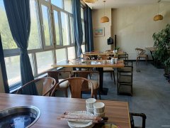 C10867位于五家渠市贝鸟语诚小区门口餐饮旺铺转让