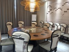 C10867位于五家渠市贝鸟语诚小区门口餐饮旺铺转让