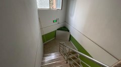 C10872位于昌吉中山路附近精装修旺铺出售