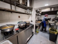 C10881人民电影院100平餐厅转让