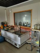 C10884位于五彩湾国泰新华服务区临街餐饮店转让