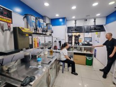 C10896西山大型小区外铺48平饮品店转让