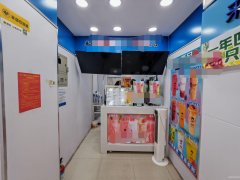 C10896西山大型小区外铺48平饮品店转让