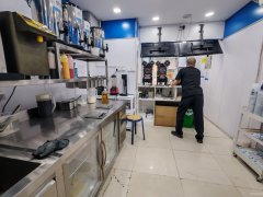 C10896西山大型小区外铺48平饮品店转让