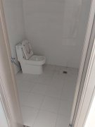 C10897位于昌吉市融投小镇援疆干部楼东侧门面出租