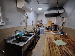 C10911新民西街38平餐厅转让