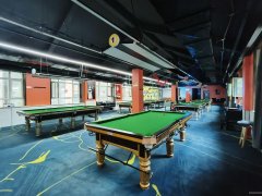 C10907米东区广兴西街米东新天地三期经营中台球厅转让