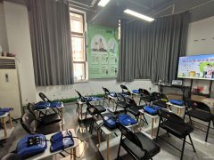 C10912中央郡经营中198平美容院转让