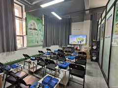 C10912中央郡经营中198平美容院转让