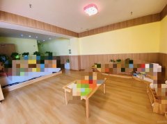 C8694位于昌吉市健康东路海棠小镇店面出租