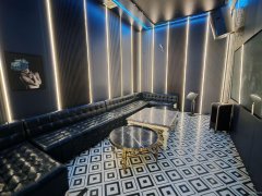 C10918万达金街一期287平酒吧转让