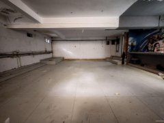 C10934昌吉绿洲路235平旺铺出租