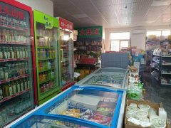 C10951位于阜康市阜港绿苑小区门口超市转让