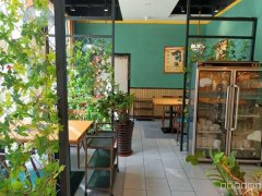 C10952位于五家渠市经营中餐饮旺铺低价转让