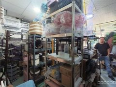 C10959昌吉日杂街经营中店铺转让