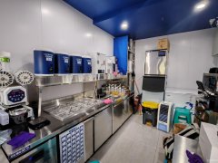 C10965北京中路体育馆对面饮品店转让