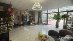 （成功案例）C10969位于昌吉学院附近融投小镇附近花店转让