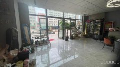 （成功案例）C10969位于昌吉学院附近融投小镇附近花店转让