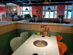 C10978位于吉木萨尔县北庭名街餐饮店转让