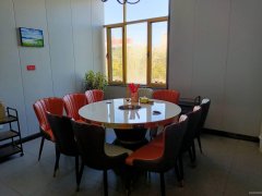 C10978位于吉木萨尔县北庭名街餐饮店转让