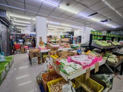 C10980嘉和园馨园5栋170平果蔬店转让