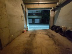 C10983阜康公园6号27平商铺出售