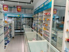 C10995位于昌吉市延安南路光明巷市场附近临街药店转让