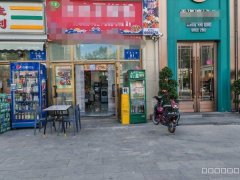 C11000天津北路中南尚悦城对面40平餐厅转让