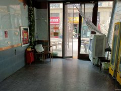 C11018位于昌吉市中山路天河婚恋广场内店面转让