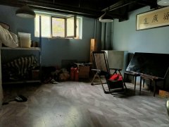 C11018位于昌吉市中山路天河婚恋广场内店面转让