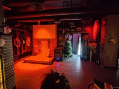 C11021天山区胜利路广汇汇苑小区100平酒吧转让