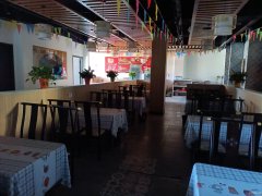 C11025位于昌吉市石河子西路嘉顺小区附近临街门面出租