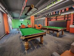 C11038粮校市场300平尊爵台球厅转让