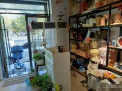 C11045位于昌吉市长宁南路经营中鲜花烘焙店转让