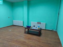 C11053位于昌吉市延安北路新华书店吉吉加对面商业门面出租