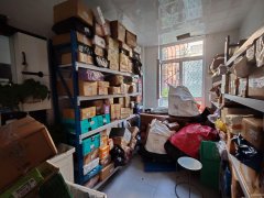 C11058蓝廷花苑45平中通快递转让