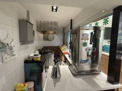 C11064万达商圈经营4年老店餐饮店转让