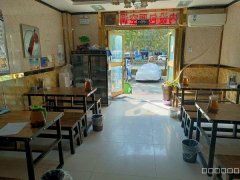 C11063位于昌吉市健康西路中亚建材市场后门临街餐饮店转让