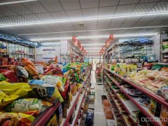 C11069金阳卫星花园附近144平超市转让