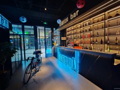 C11074万科璟曜里135平酒吧低价转让