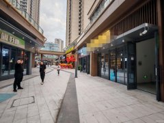 C11074万科璟曜里135平酒吧低价转让