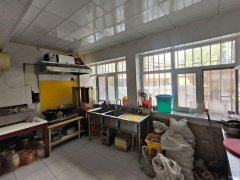 C11076昌吉学院北京北路经营中卷饼小吃店转让