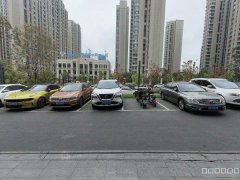 （成功案例）C11081万科大都会正门口沿街商铺转让